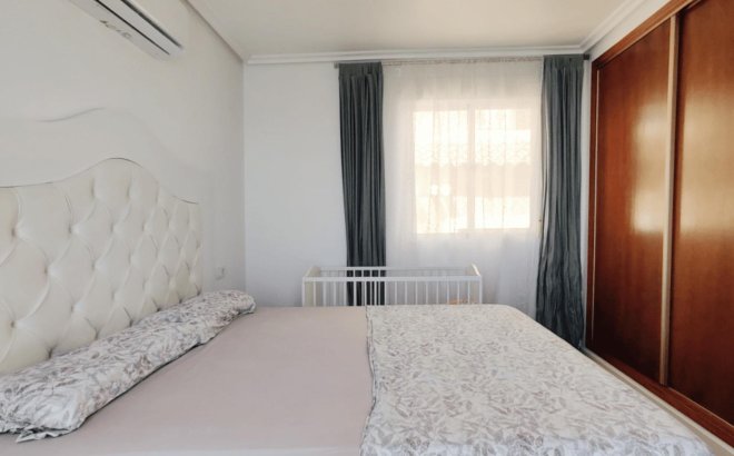 Resale - Town House -
San Miguel de Salinas - Mirador De San Miguel