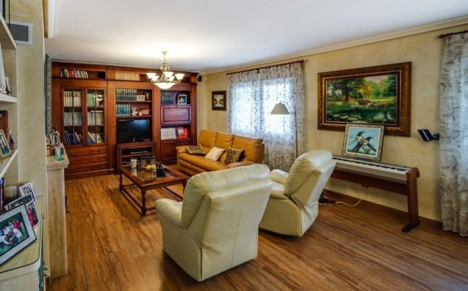 Herverkoop - Villa -
Los Montesinos - Montesinos  Los