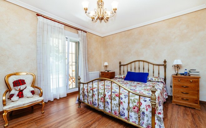 Herverkoop - Villa -
Los Montesinos - Montesinos  Los