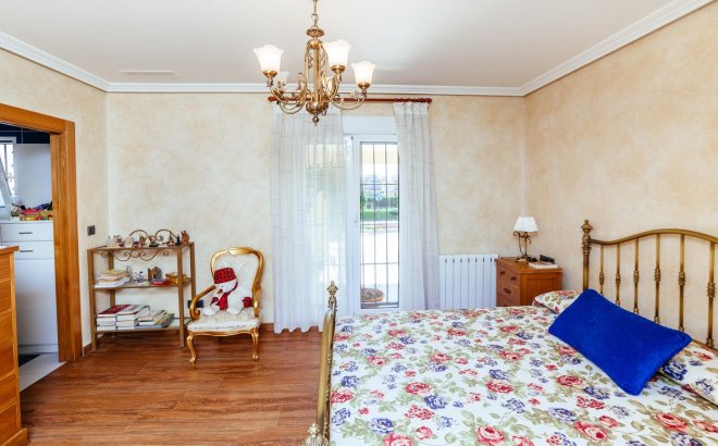 Herverkoop - Villa -
Los Montesinos - Montesinos  Los