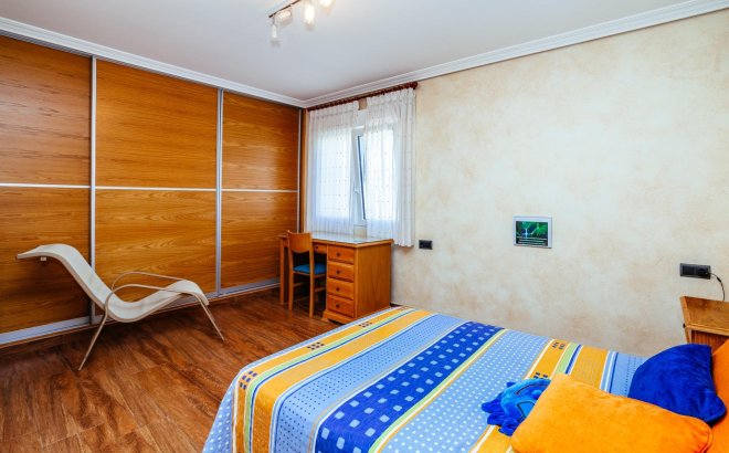 Herverkoop - Villa -
Los Montesinos - Montesinos  Los