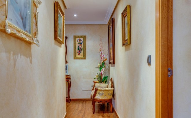 Herverkoop - Villa -
Los Montesinos - Montesinos  Los