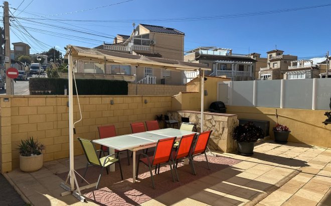 Resale - Apartment -
San Miguel de Salinas - Inland