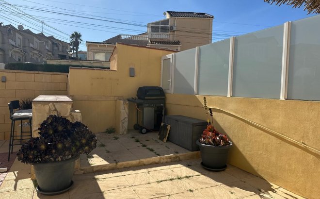Resale - Apartment -
San Miguel de Salinas - Inland