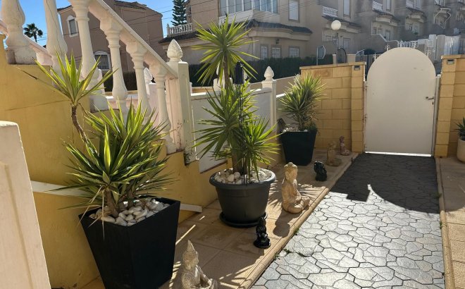 Resale - Apartment -
San Miguel de Salinas - Inland