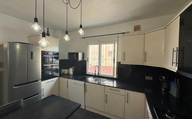 Resale - Apartment -
San Miguel de Salinas - Inland