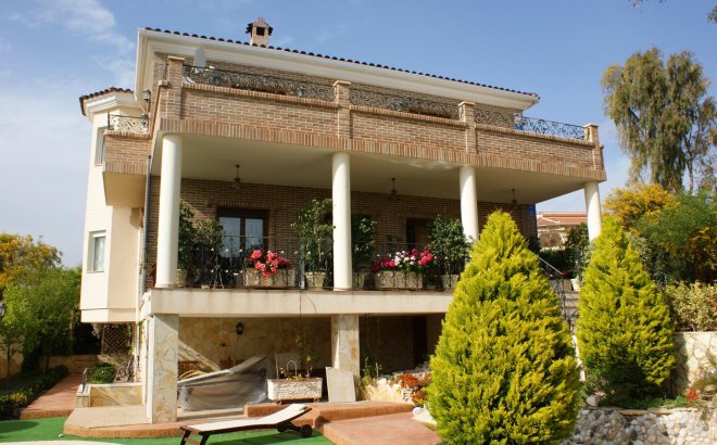 Resale - Villa -
Rojales - Ciudad Quesada