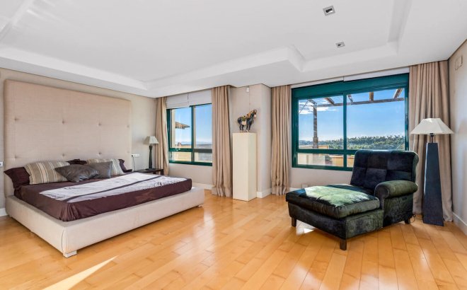 Resale - Penthouse -
Orihuela Costa - Campoamor