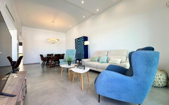 Herverkoop - Villa -
Rojales - Inland