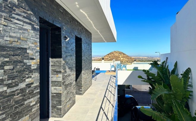 Herverkoop - Villa -
Rojales - Inland