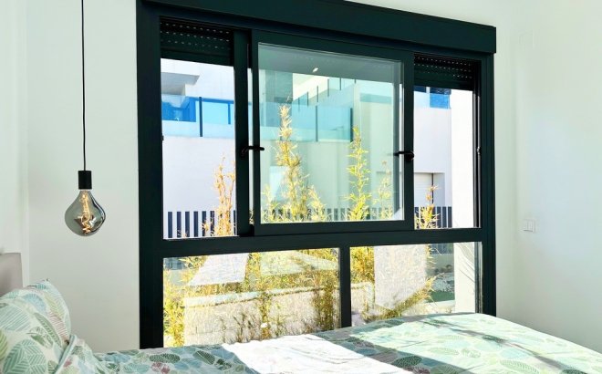 Herverkoop - Villa -
Rojales - Inland