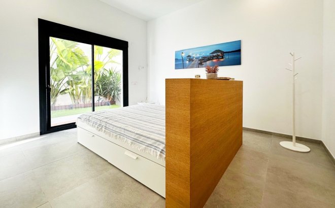 Herverkoop - Villa -
Rojales - Inland