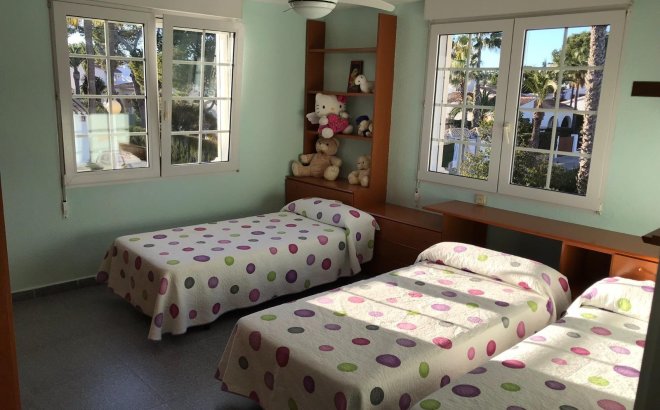 Revente - Villa -
Orihuela Costa - Cabo Roig