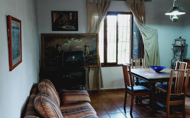 Resale - Villa -
Orihuela Costa - Punta Prima