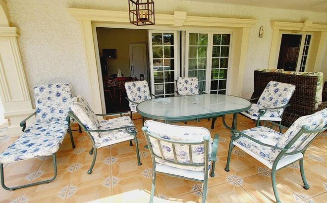 Revente - Villa -
Orihuela Costa - Cabo Roig