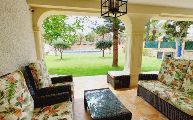 Revente - Villa -
Orihuela Costa - Cabo Roig