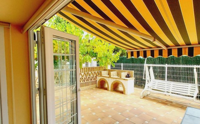 Revente - Villa -
Orihuela Costa - Cabo Roig