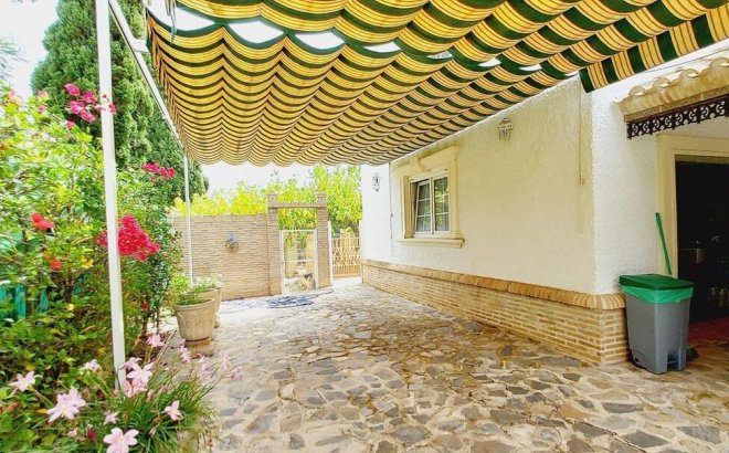 Revente - Villa -
Orihuela Costa - Cabo Roig