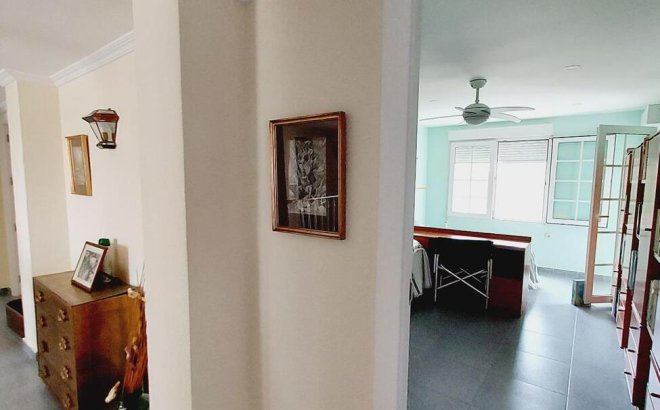 Revente - Villa -
Orihuela Costa - Cabo Roig