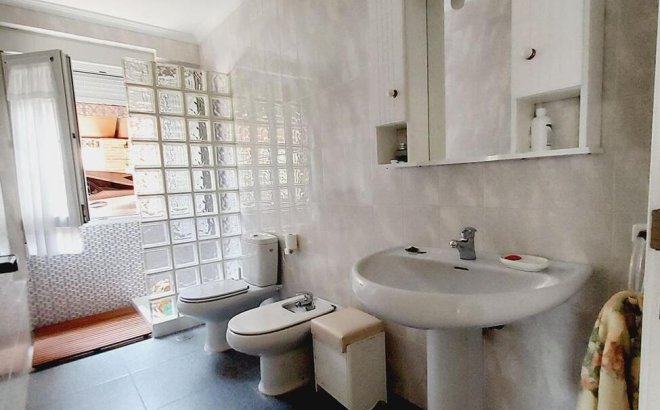 Revente - Villa -
Orihuela Costa - Cabo Roig