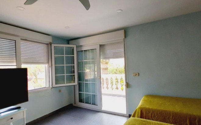 Revente - Villa -
Orihuela Costa - Cabo Roig