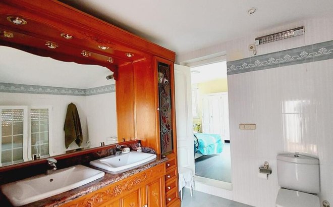 Revente - Villa -
Orihuela Costa - Cabo Roig