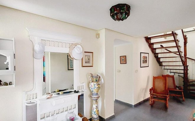 Revente - Villa -
Orihuela Costa - Cabo Roig