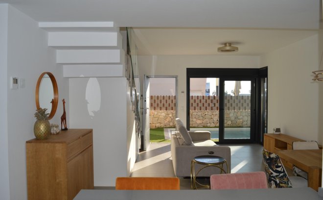 Herverkoop - Villa -
Pilar de la Horadada - Las Higuericas