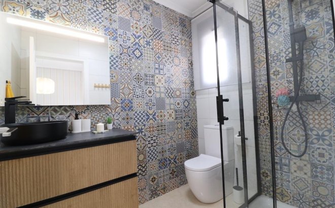 Herverkoop - Town House -
San Miguel de Salinas - Inland