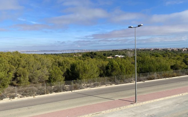 Revente - Villa -
Orihuela Costa - PAU 26