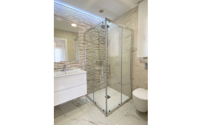 Revente - Villa -
Orihuela Costa - PAU 26