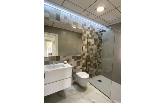 Revente - Villa -
Orihuela Costa - PAU 26