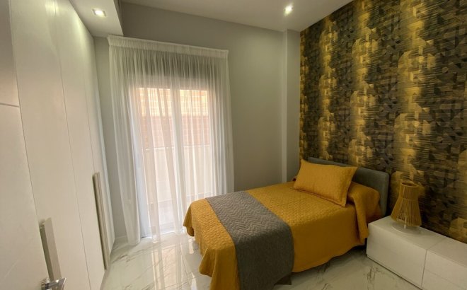 Revente - Villa -
Orihuela Costa - PAU 26