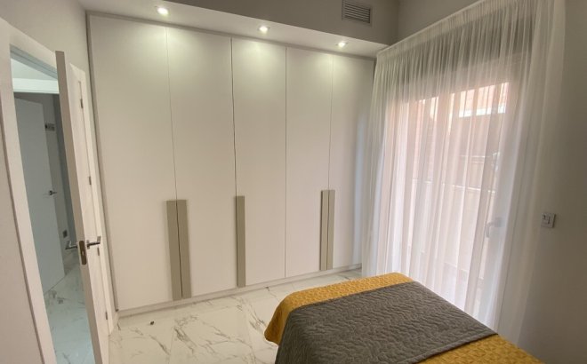 Revente - Villa -
Orihuela Costa - PAU 26