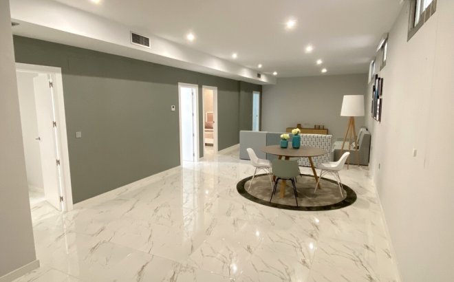 Revente - Villa -
Orihuela Costa - PAU 26