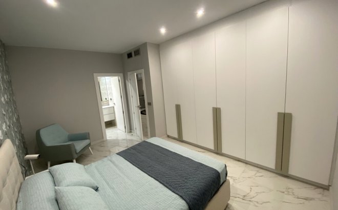 Revente - Villa -
Orihuela Costa - PAU 26