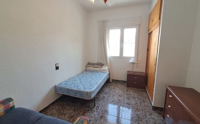 Resale - Villa -
Villamartin - Costa Blanca