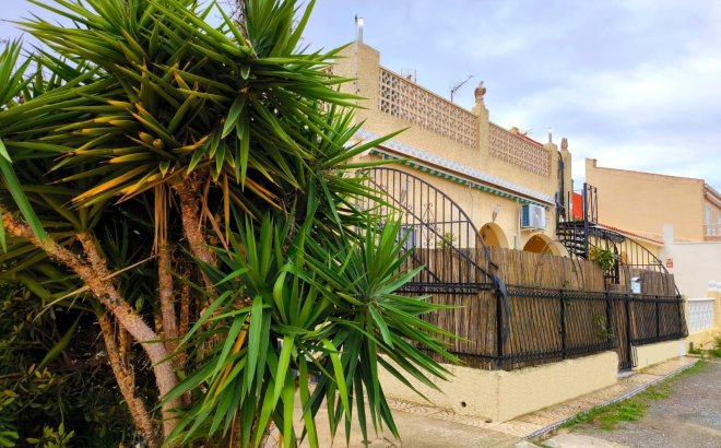 Herverkoop - Town House -
San Fulgencio - La Marina - Urb. La Marina