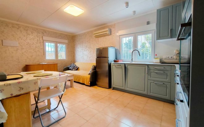 Herverkoop - Town House -
San Fulgencio - La Marina - Urb. La Marina