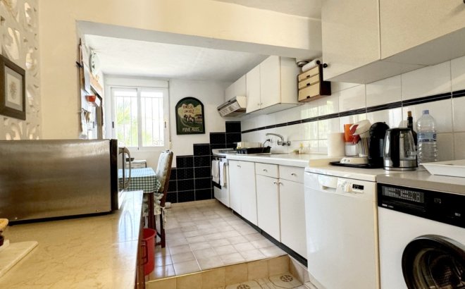 Resale - Villa -
Orihuela Costa - Costa Blanca