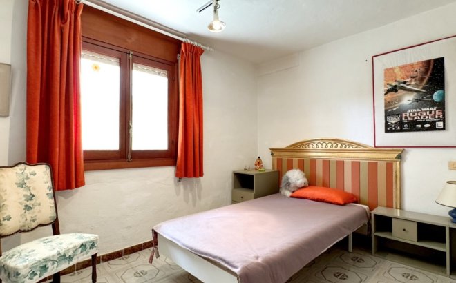 Resale - Villa -
Orihuela Costa - Costa Blanca