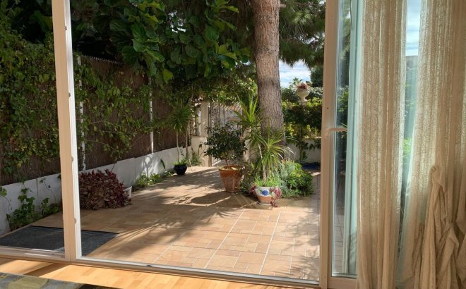 Resale - Dúplex -
La Zenia - Costa Blanca