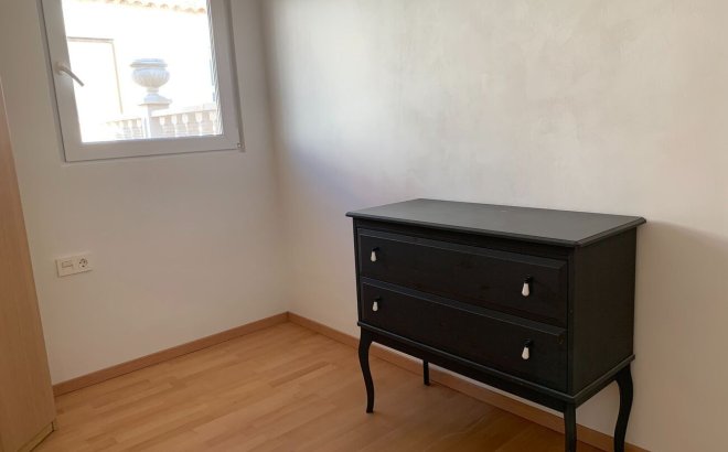 Resale - Dúplex -
La Zenia - Costa Blanca