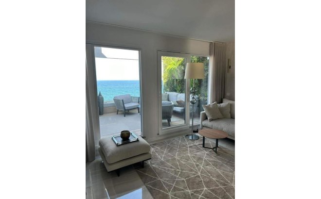 Resale - Apartment Penthouse -
Punta Prima - Costa Blanca