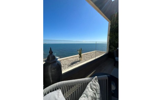 Resale - Apartment Penthouse -
Punta Prima - Costa Blanca
