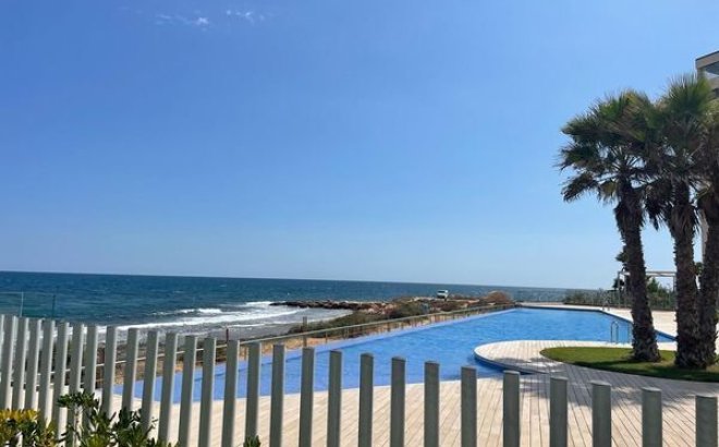 Resale - Apartment Penthouse -
Punta Prima - Costa Blanca