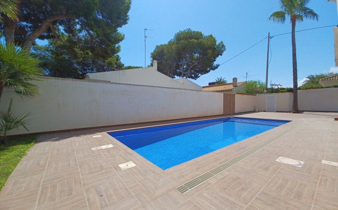 Herverkoop - Villa -
Cabo Roig - Costa Blanca