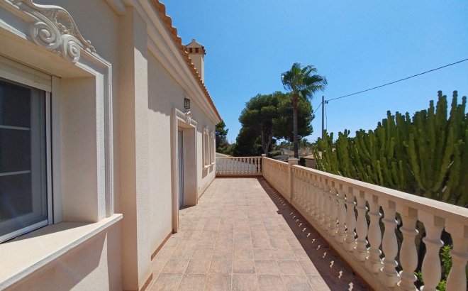 Herverkoop - Villa -
Cabo Roig - Costa Blanca
