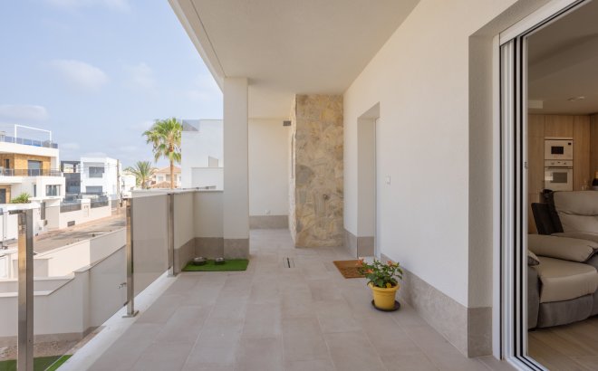 Resale - Penthouse -
Villamartin - Costa Blanca