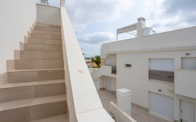 Resale - Penthouse -
Villamartin - Costa Blanca